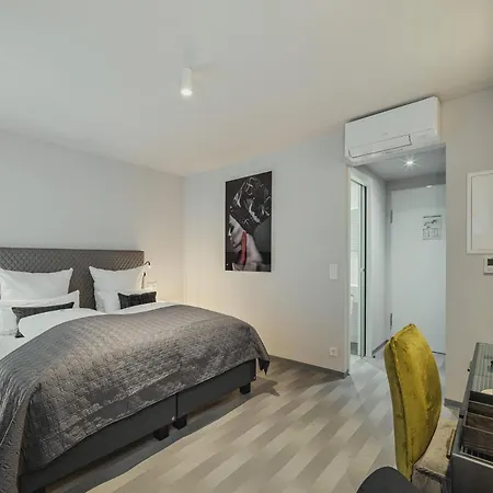 מלון Bs Boutique 4*