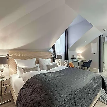 Hotel Bs Boutique 4*